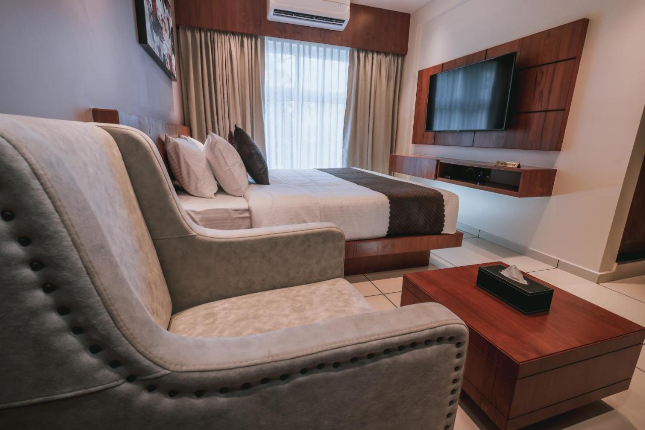 Fortview Suites Kāsaragod Zewnętrze zdjęcie