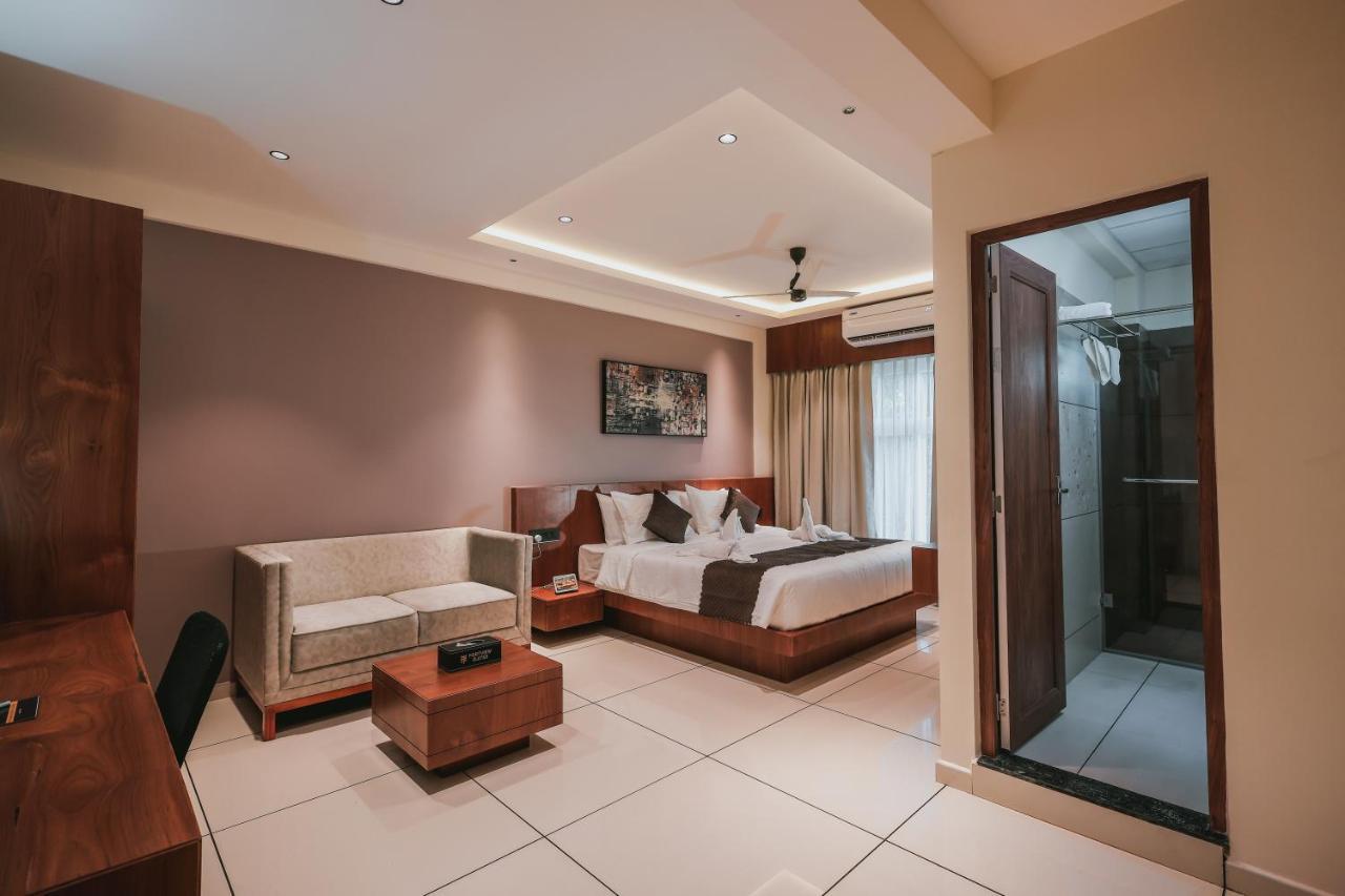 Fortview Suites Kāsaragod Zewnętrze zdjęcie
