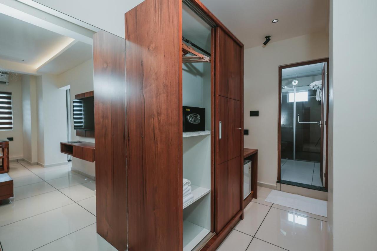 Fortview Suites Kāsaragod Zewnętrze zdjęcie