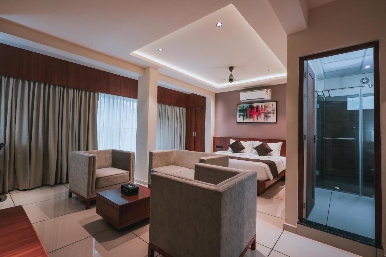 Fortview Suites Kāsaragod Zewnętrze zdjęcie